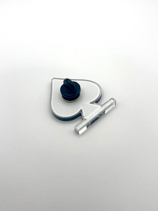 QOS - Pinbadge